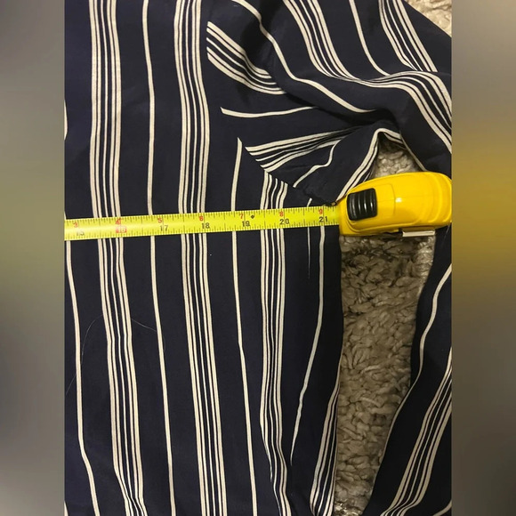 Madewell Silk Blouse Size Medium Blue & White Stripe Print Long SZ M (J116) - Picture 9 of 9